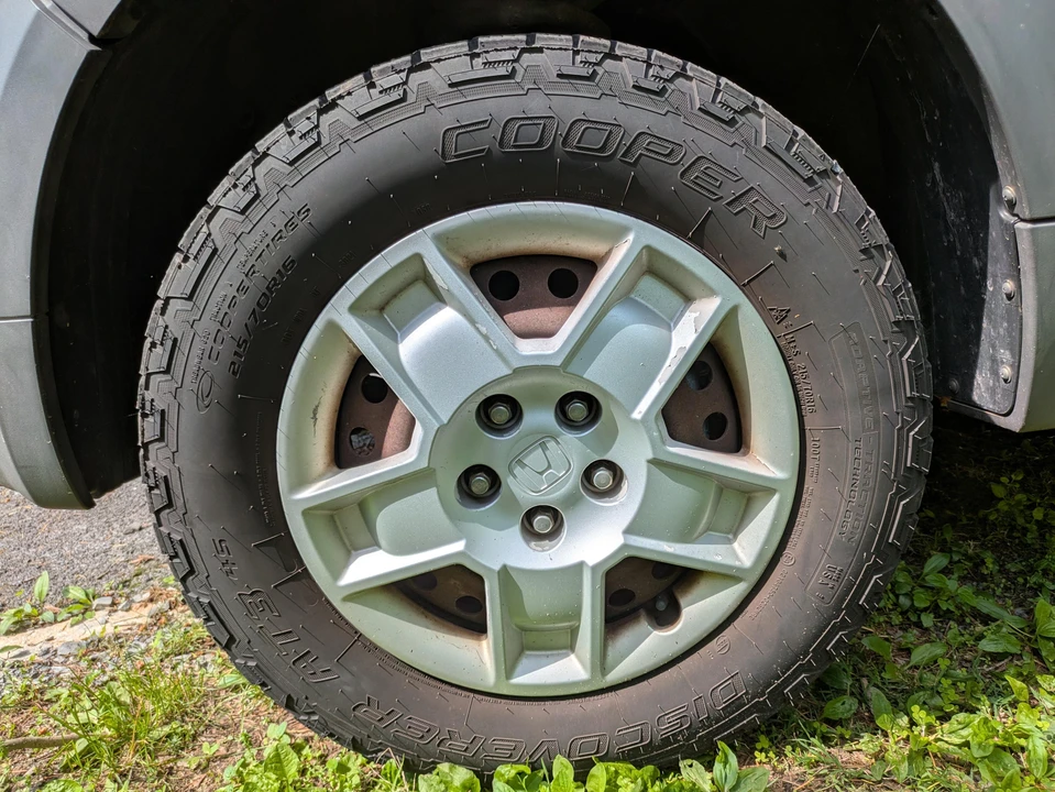 2005 Honda Element - Image 27 of 31