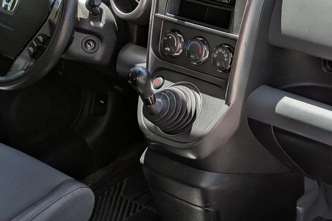2005 Honda Element - Image 30 of 31