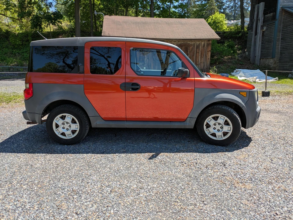 2005 Honda Element - Image 16 of 31