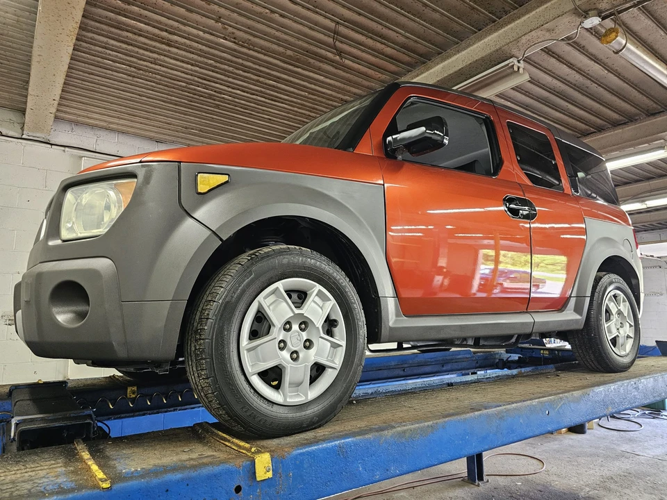 2005 Honda Element - Image 26 of 31