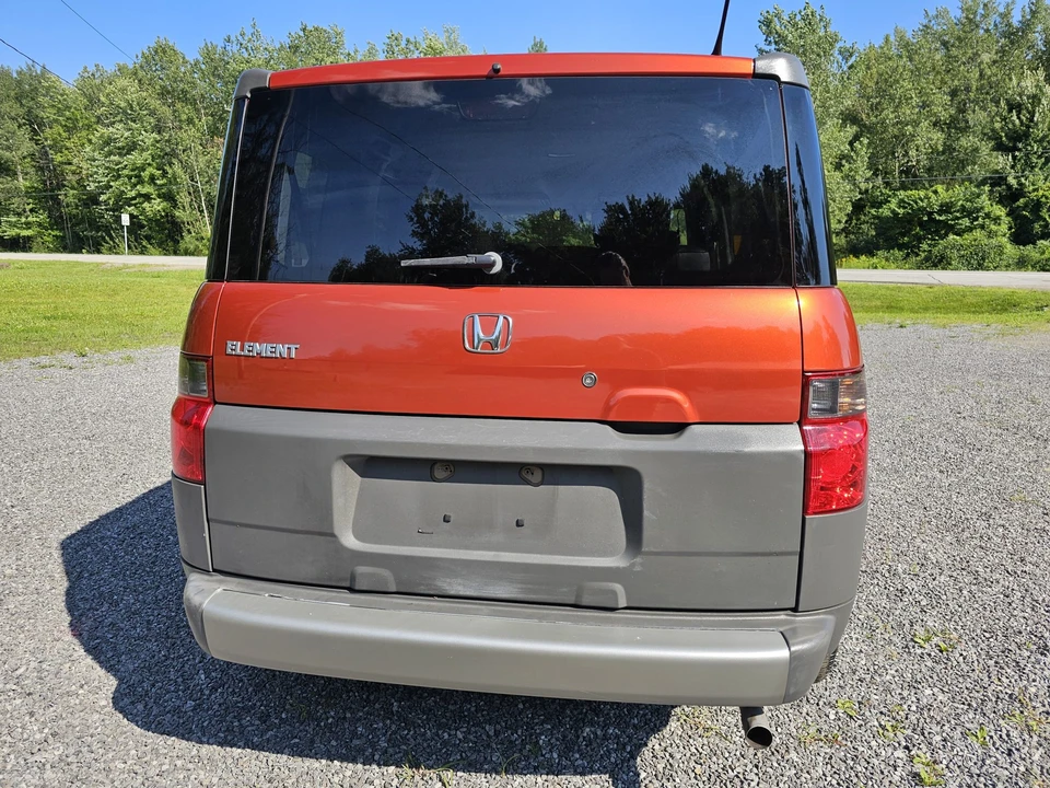 2005 Honda Element - Image 18 of 31