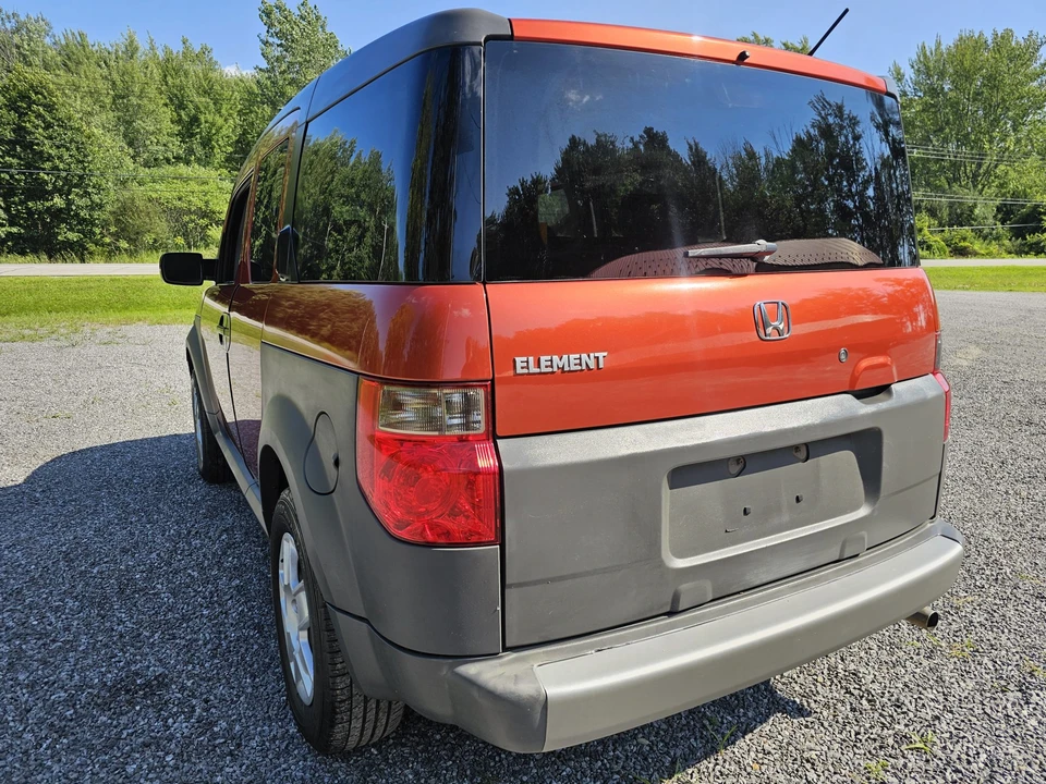 2005 Honda Element - Image 17 of 31