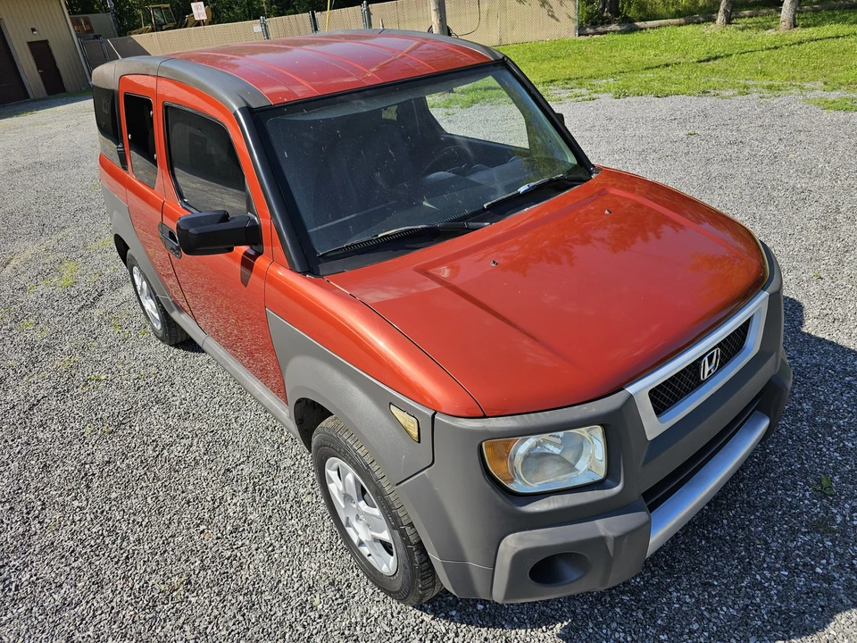 2005 Honda Element - Image 2 of 31