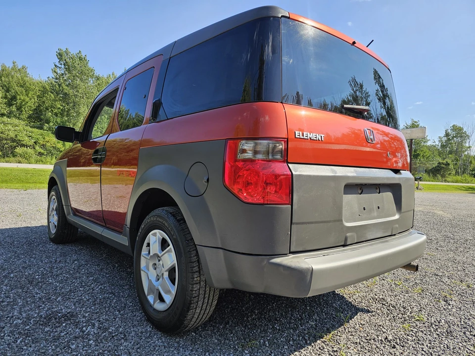 2005 Honda Element - Image 15 of 31