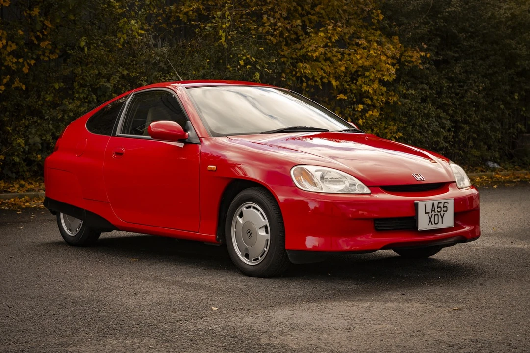 2005 Honda Insight 1st Gen - Image 2 of 30