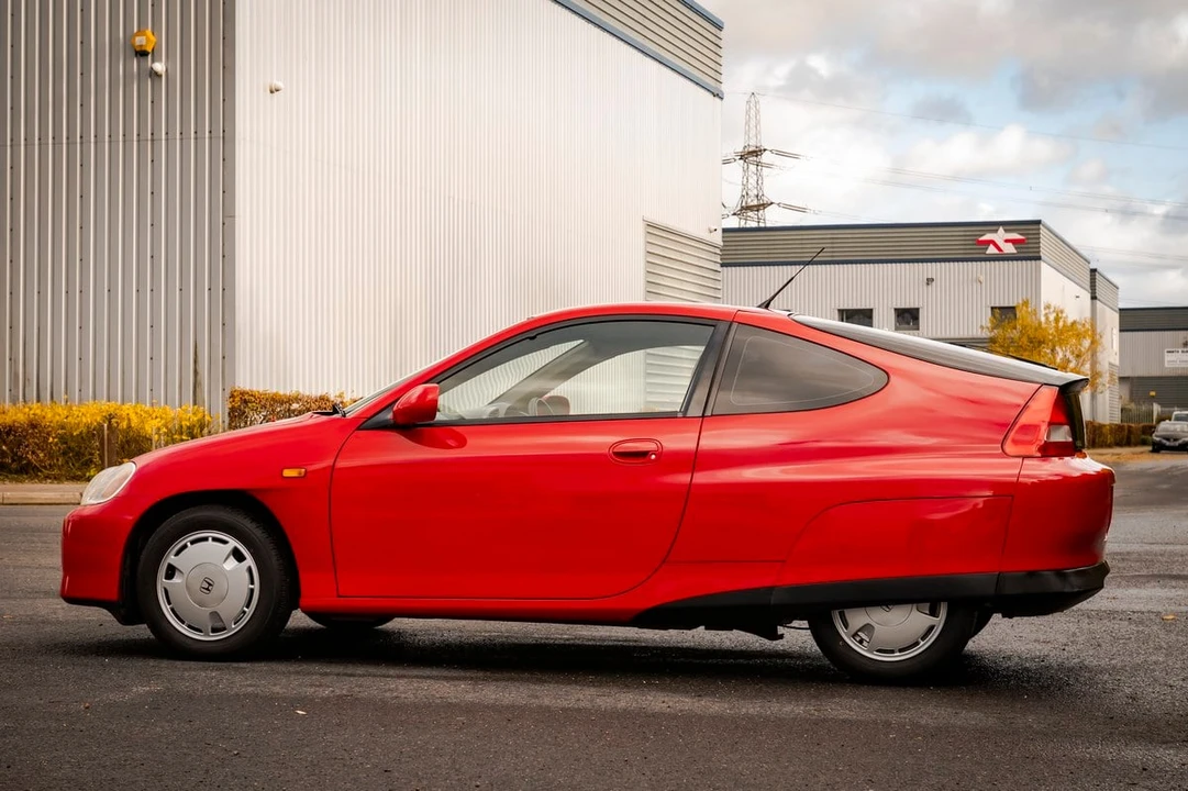2005 Honda Insight 1st Gen - Image 14 of 30