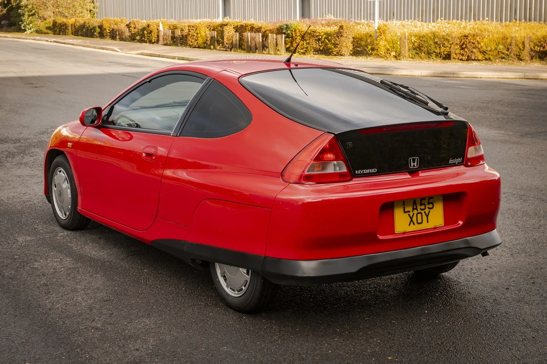 2005 Honda Insight 1st Gen - Image 16 of 30