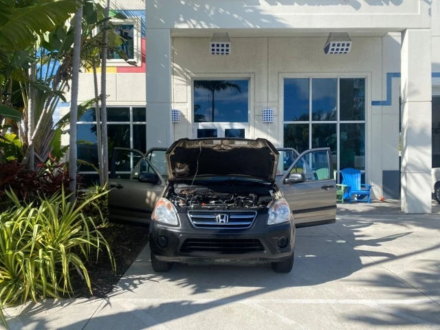 2005 Honda CR-V 2nd Gen - Image 17 of 21