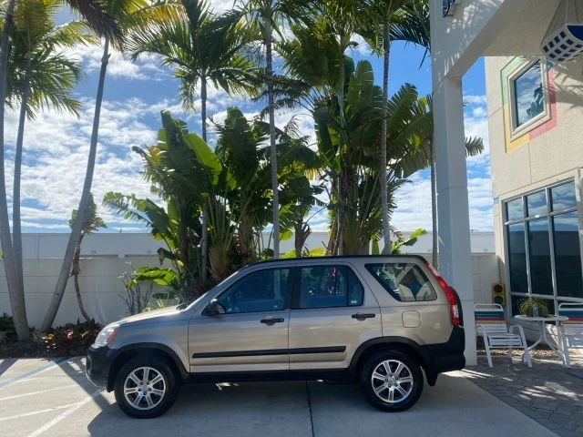 2005 Honda CR-V 2nd Gen - Image 5 of 21
