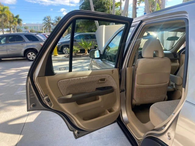 2005 Honda CR-V 2nd Gen - Image 14 of 21