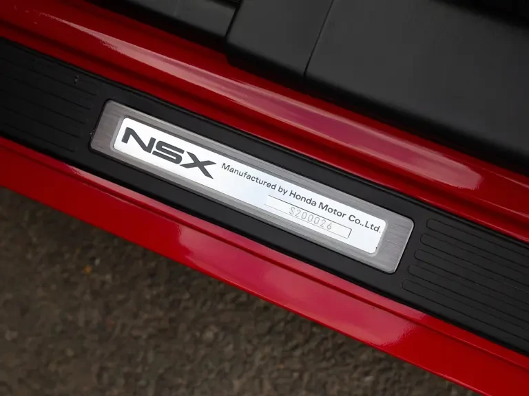 2005 Acura NSX - Image 26 of 31