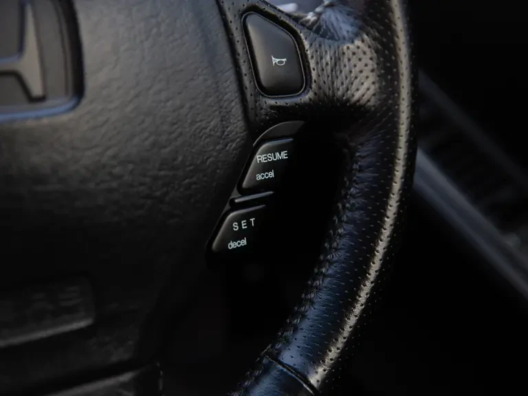 2005 Acura NSX - Image 15 of 31