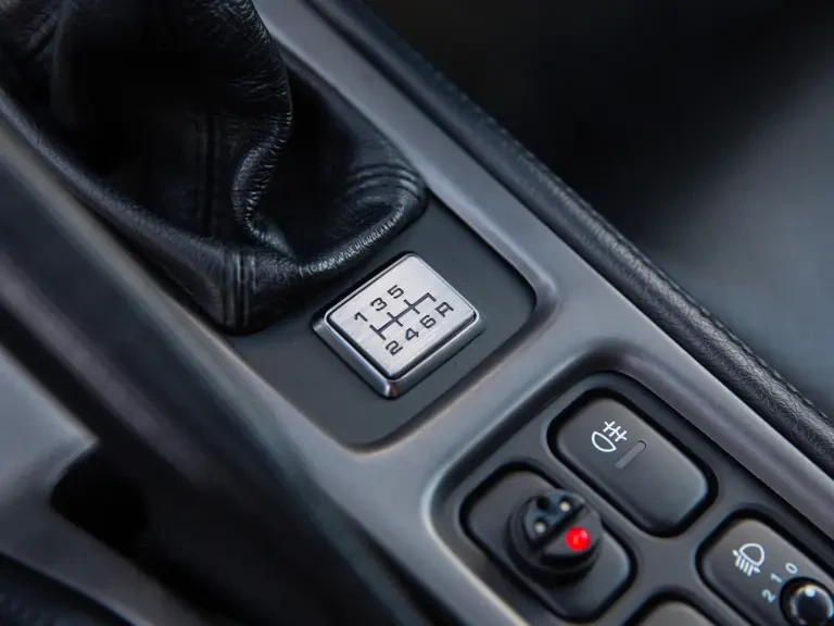 2005 Acura NSX - Image 20 of 31