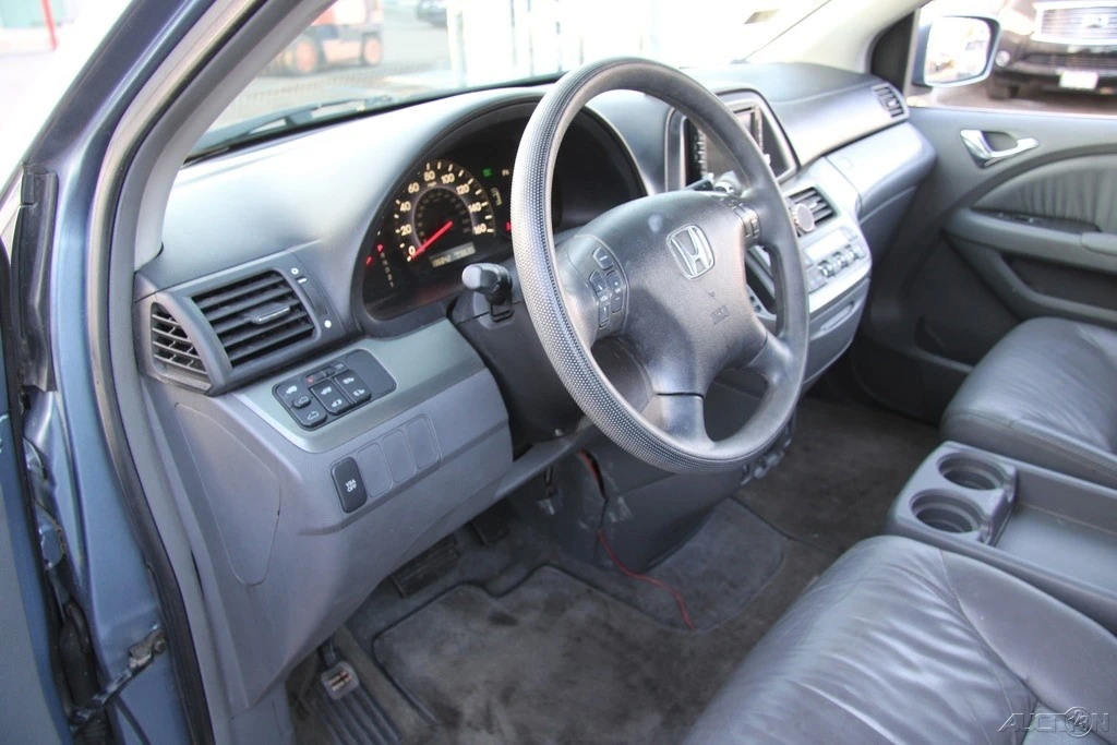 2005 Honda Odyssey - Image 13 of 21