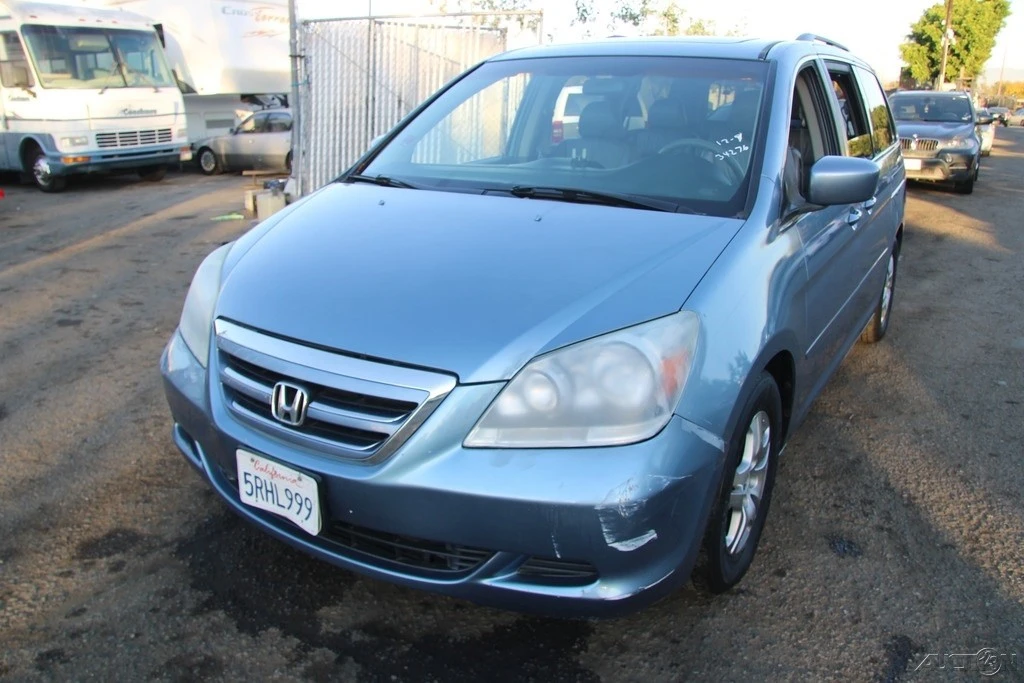 2005 Honda Odyssey - Image 2 of 21