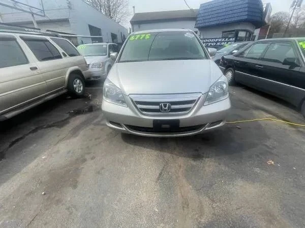 2005 Honda Odyssey - Image 2 of 12