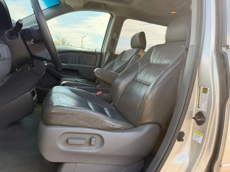 2005 Honda Odyssey - Image 11 of 12
