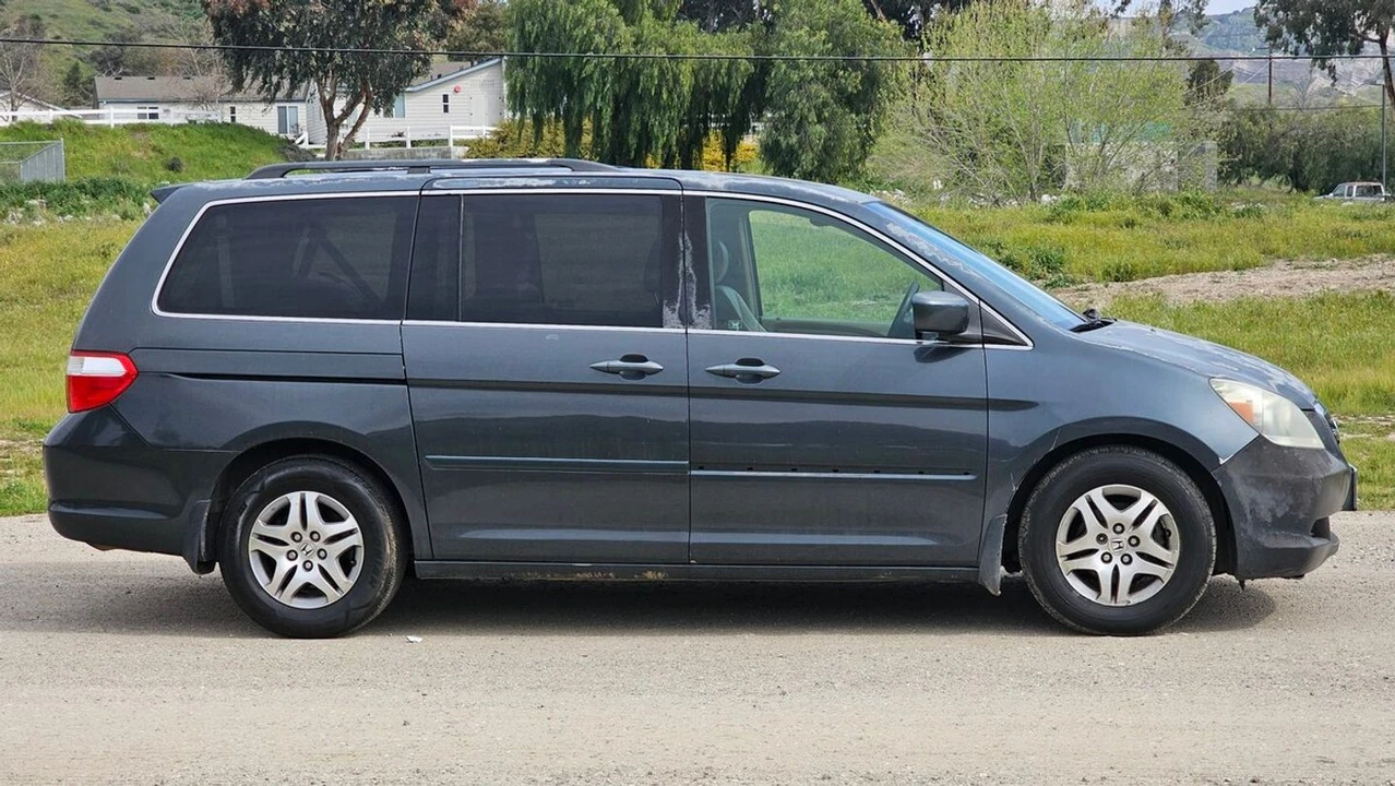 2005 Honda Odyssey - Image 13 of 21