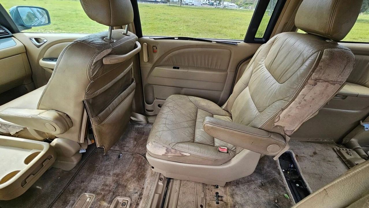2005 Honda Odyssey - Image 19 of 21