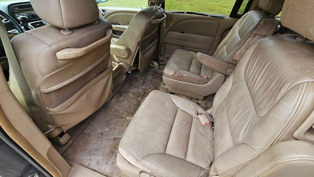 2005 Honda Odyssey - Image 18 of 21