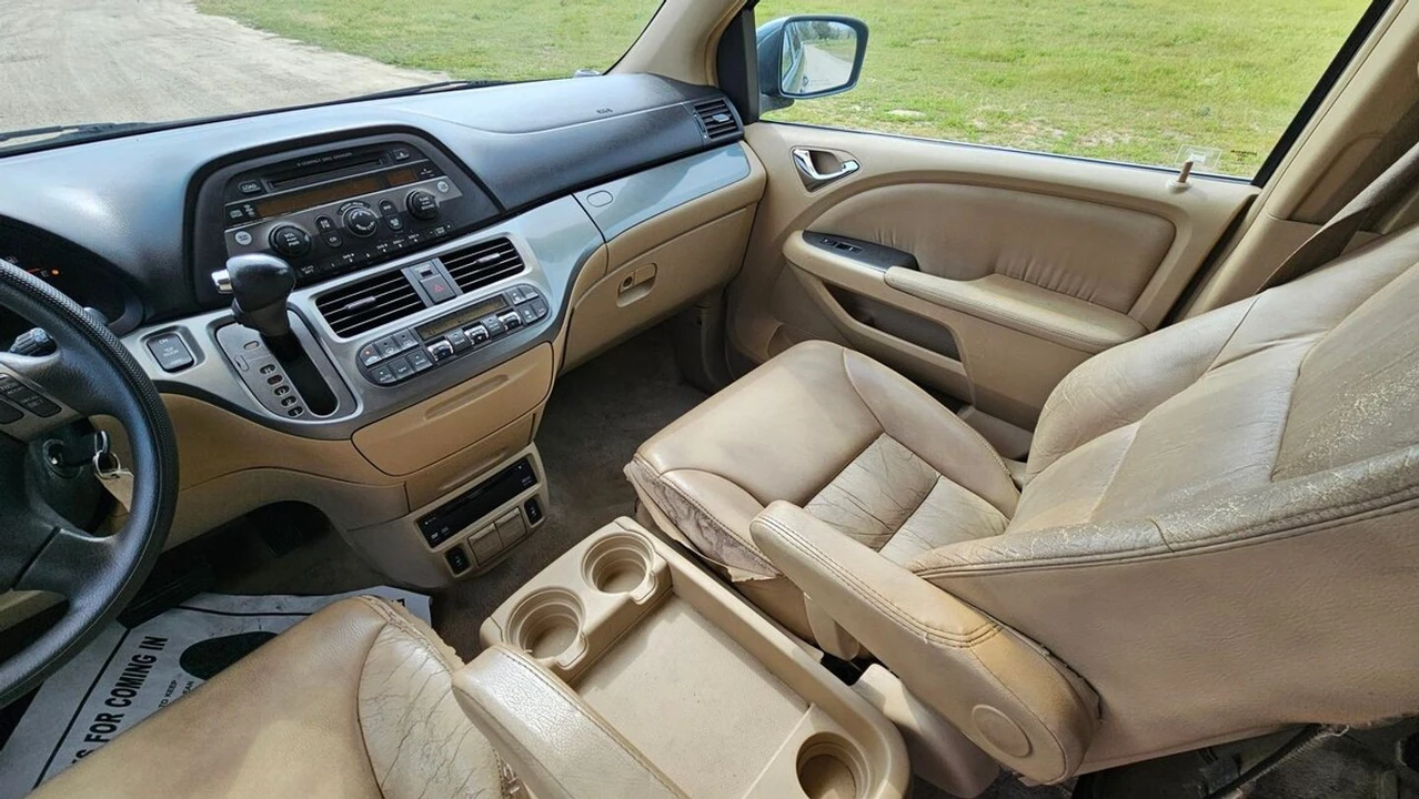 2005 Honda Odyssey - Image 17 of 21