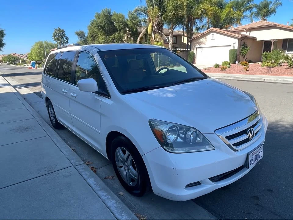 2005 Honda Odyssey - Image 3 of 10