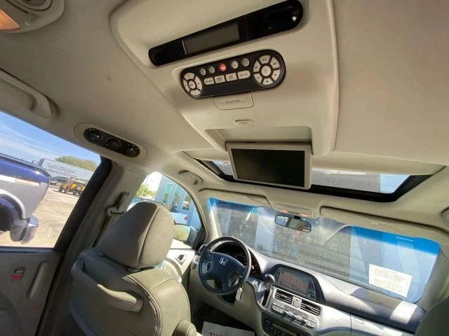 2005 Honda Odyssey - Image 18 of 21