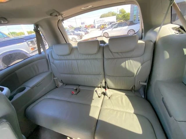 2005 Honda Odyssey - Image 11 of 21