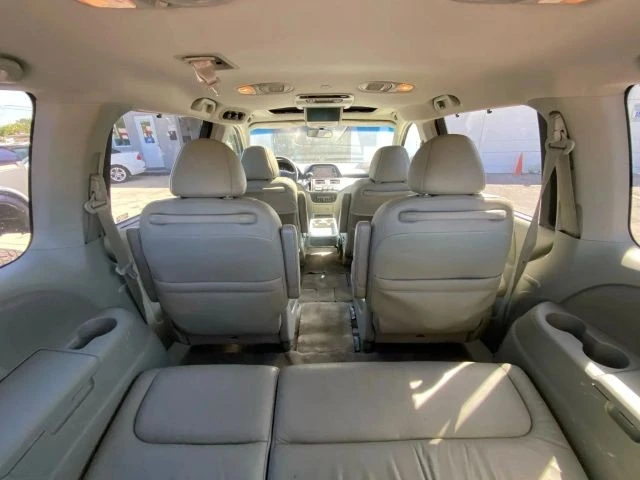 2005 Honda Odyssey - Image 16 of 21