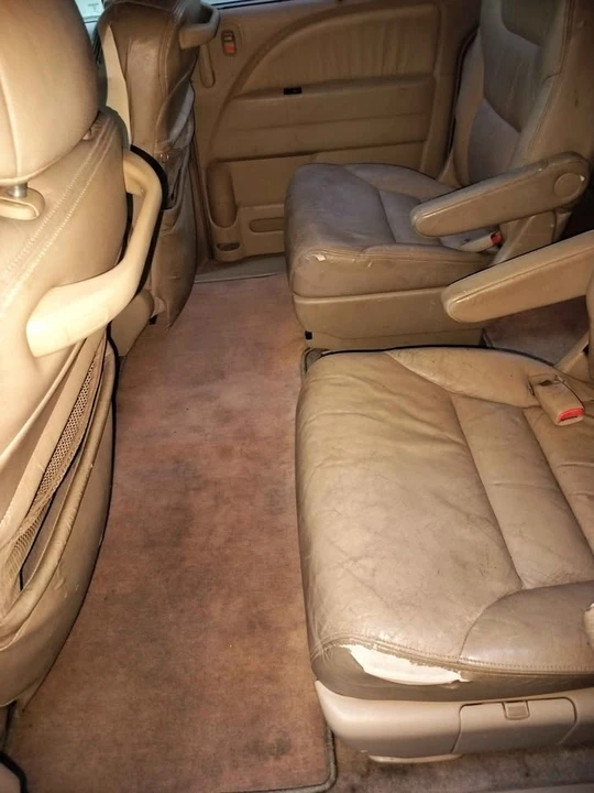 2005 Honda Odyssey - Image 10 of 13