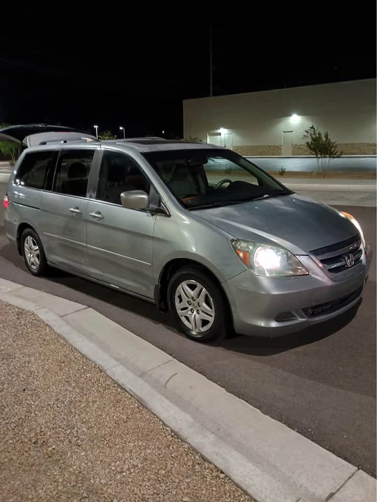 2005 Honda Odyssey - Image 5 of 7