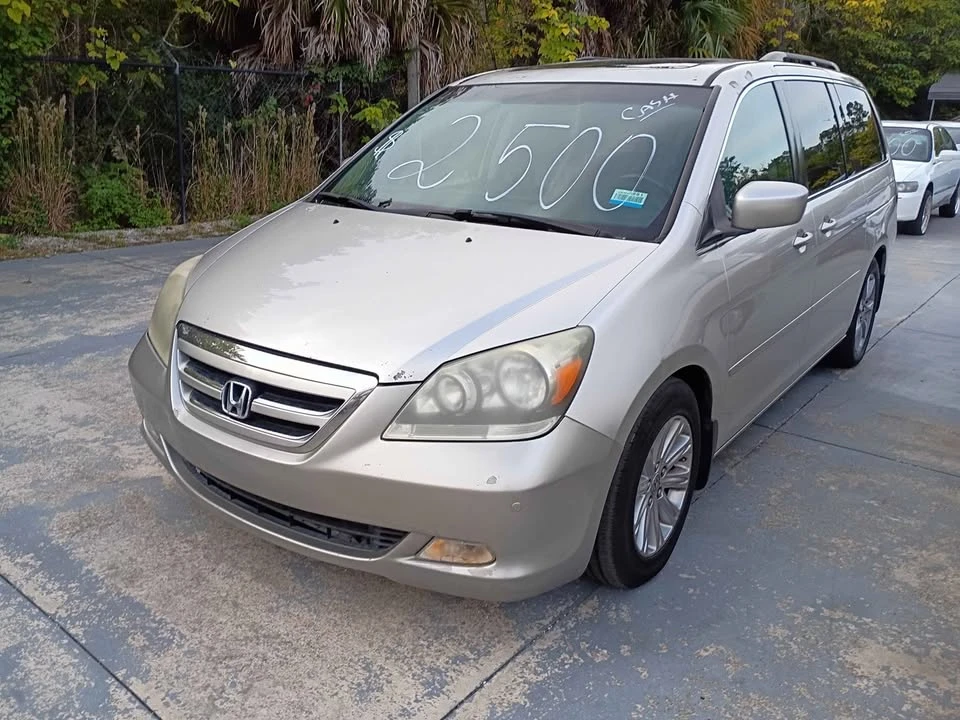 2005 Honda Odyssey - Image 3 of 8