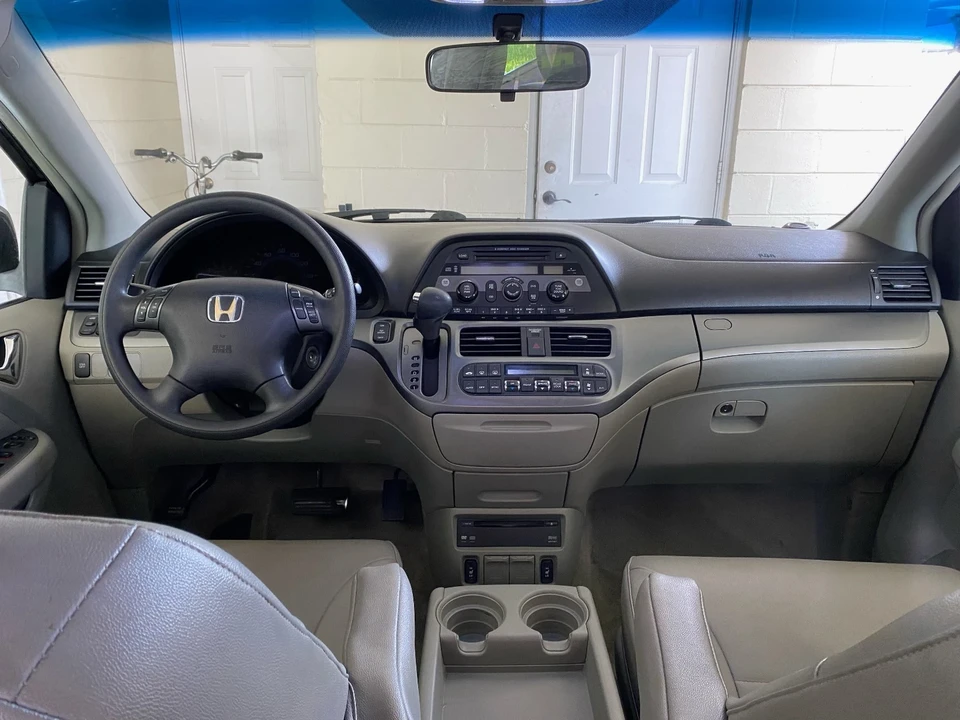 2005 Honda Odyssey - Image 3 of 4