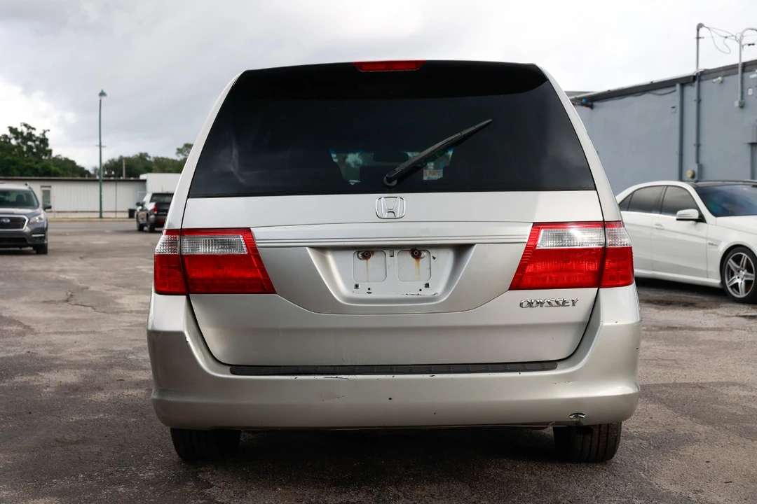 2005 Honda Odyssey - Image 7 of 12