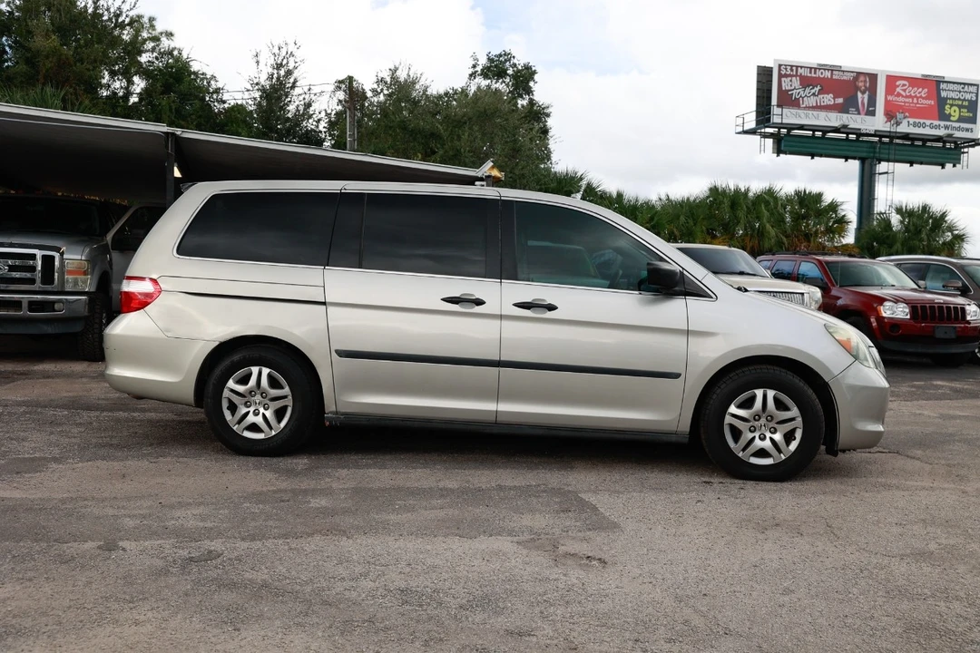 2005 Honda Odyssey - Image 13 of 21
