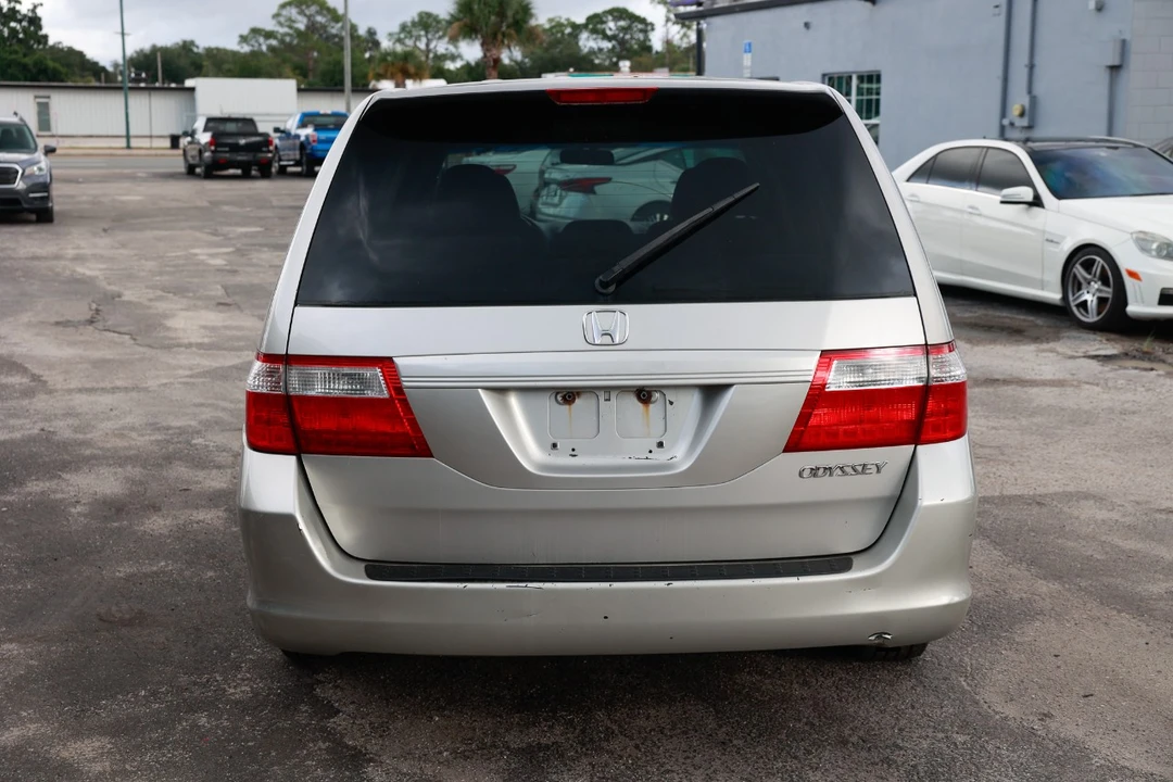2005 Honda Odyssey - Image 9 of 12