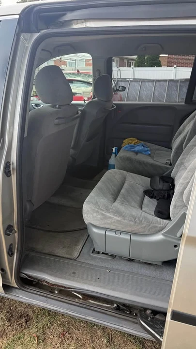2005 Honda Odyssey - Image 3 of 12