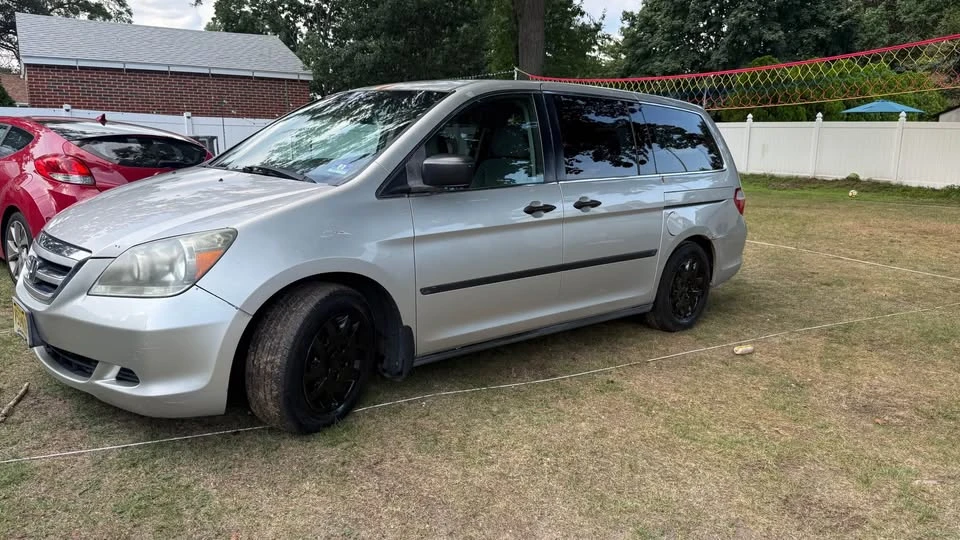 2005 Honda Odyssey - Image 11 of 12