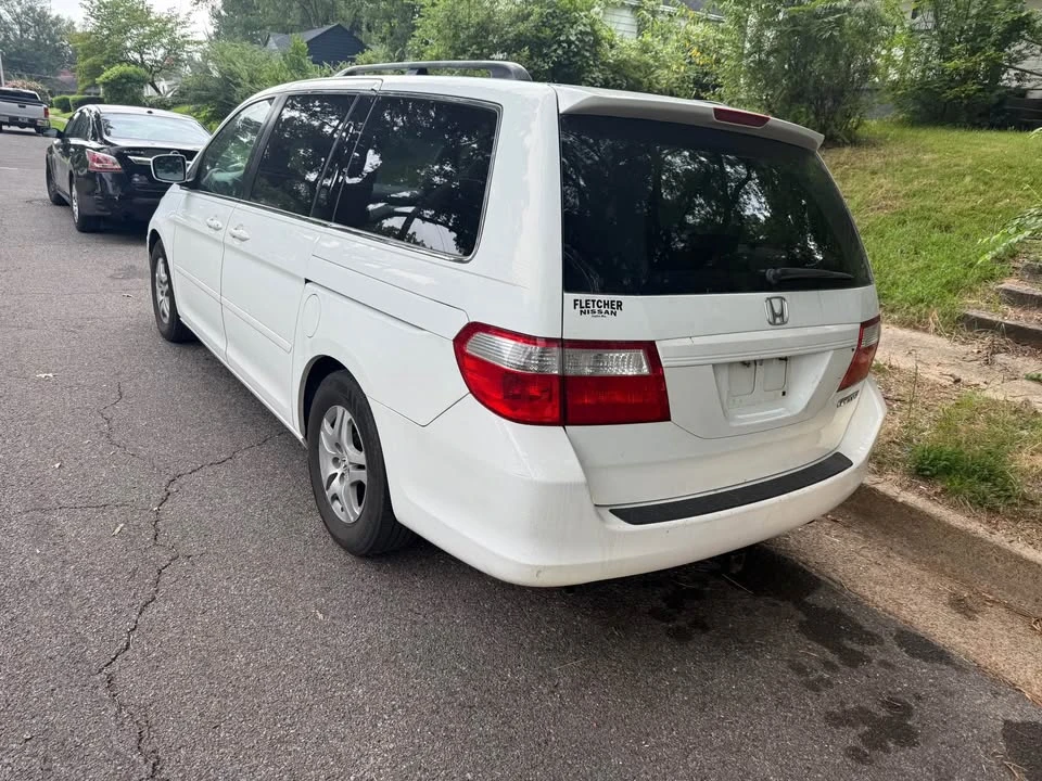 2005 Honda Odyssey - Image 2 of 10
