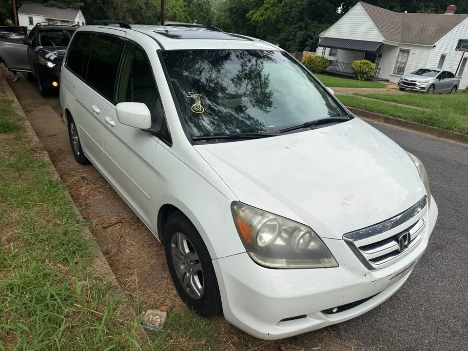 2005 Honda Odyssey - Image 6 of 10