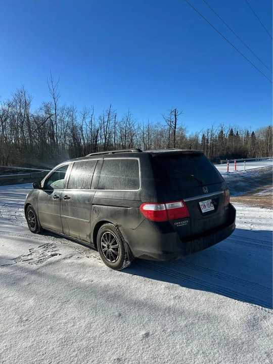 2005 Honda Odyssey - Image 3 of 7