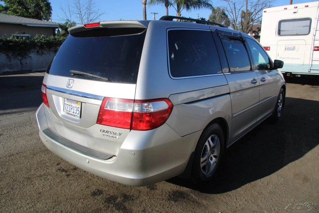 2005 Honda Odyssey - Image 7 of 21