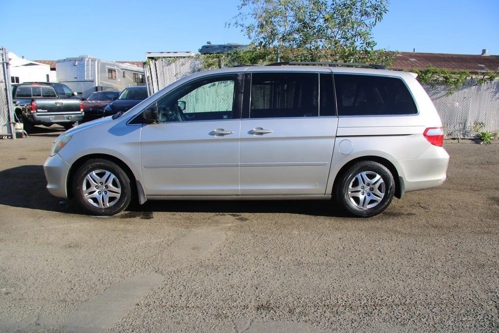 2005 Honda Odyssey - Image 3 of 21