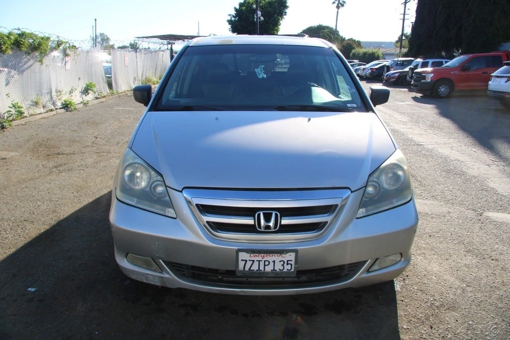 2005 Honda Odyssey - Image 11 of 21