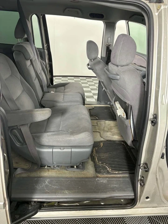 2005 Honda Odyssey - Image 5 of 7