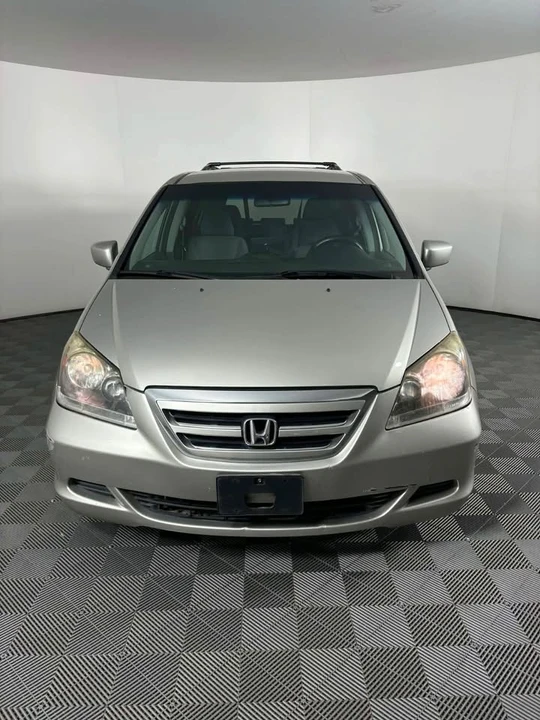 2005 Honda Odyssey - Image 2 of 7