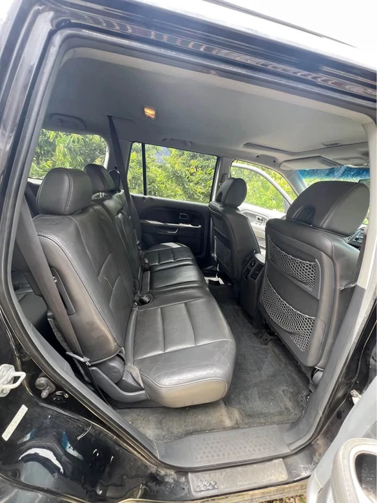 2005 Honda Pilot 1st Gen - Image 9 of 13