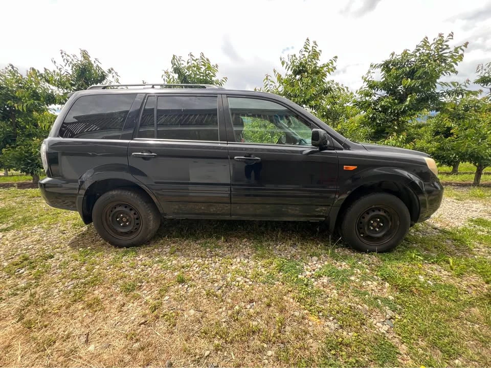 2005 Honda Pilot 1st Gen - Image 3 of 13