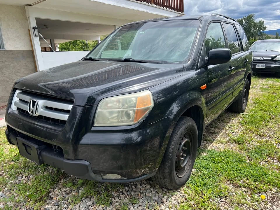 2005 Honda Pilot 1st Gen - Image 2 of 13
