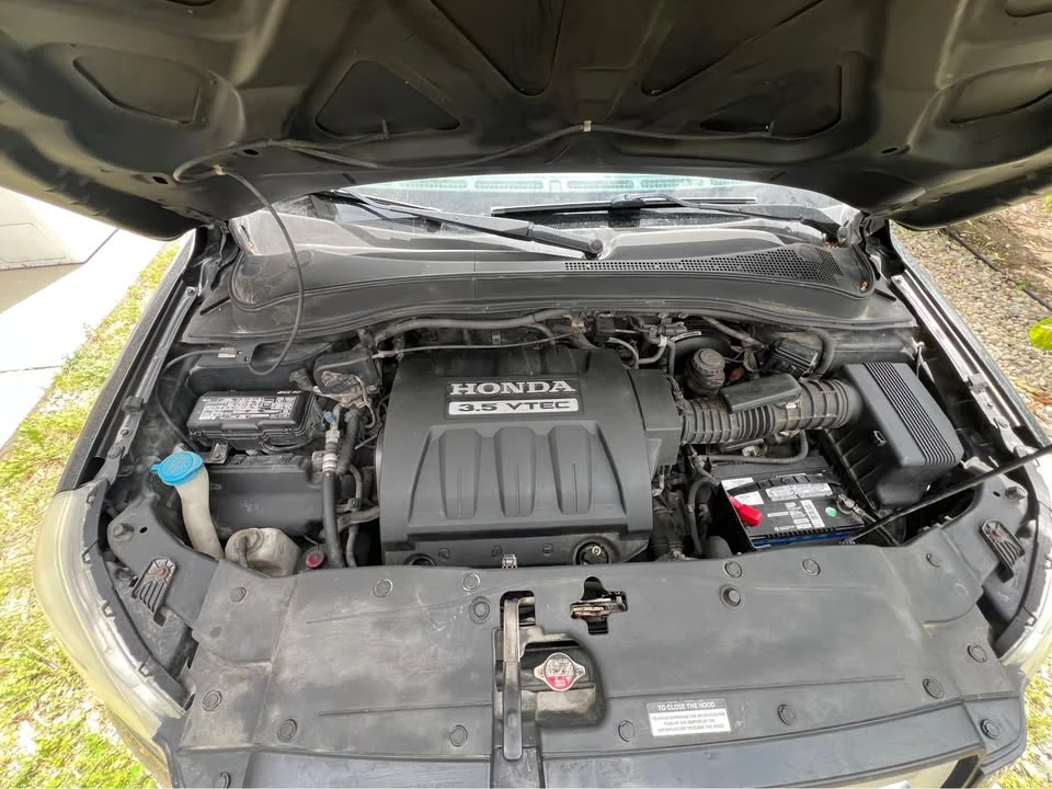 2005 Honda Pilot 1st Gen - Image 12 of 13
